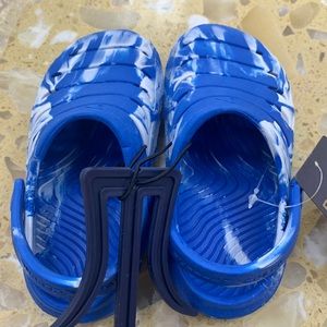 Kids blue crocs